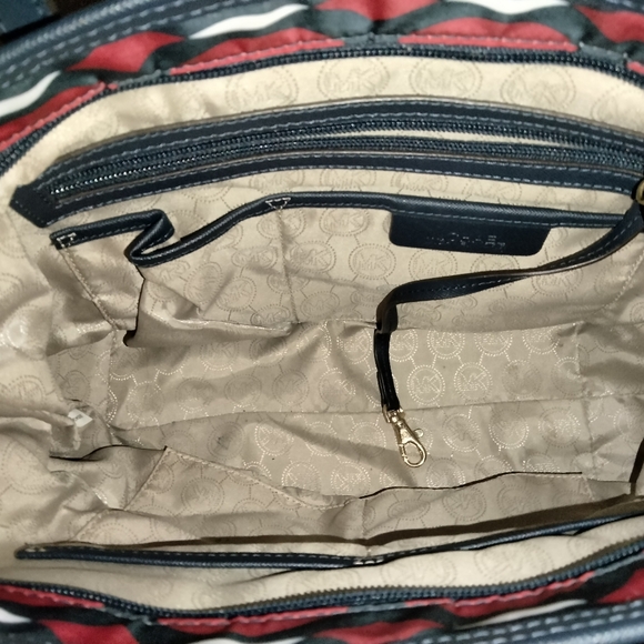 Michael Kors Red and Blue Handbag - Picture 5 of 8